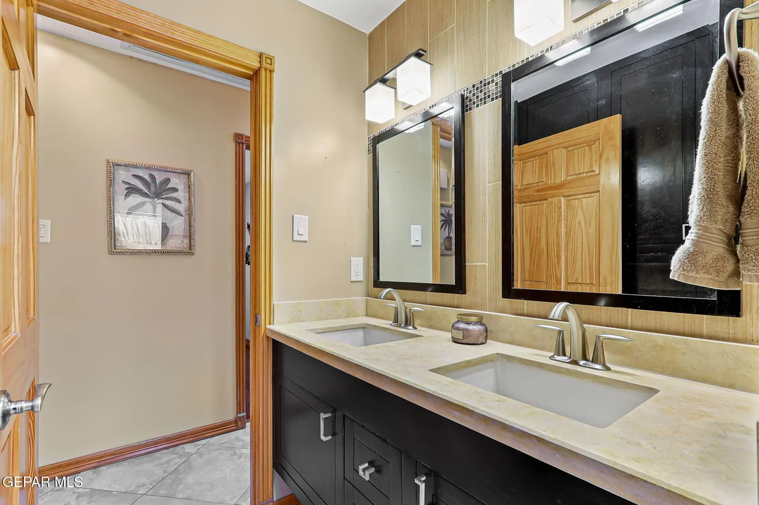 Photo of 5436 LA ESTANCIA Circle