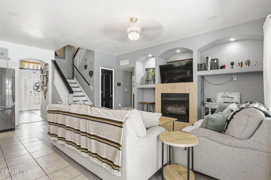 Photo of 12720 SETTING SUN Drive