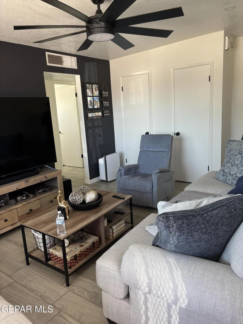 Photo of 7874 Broadway Drive
