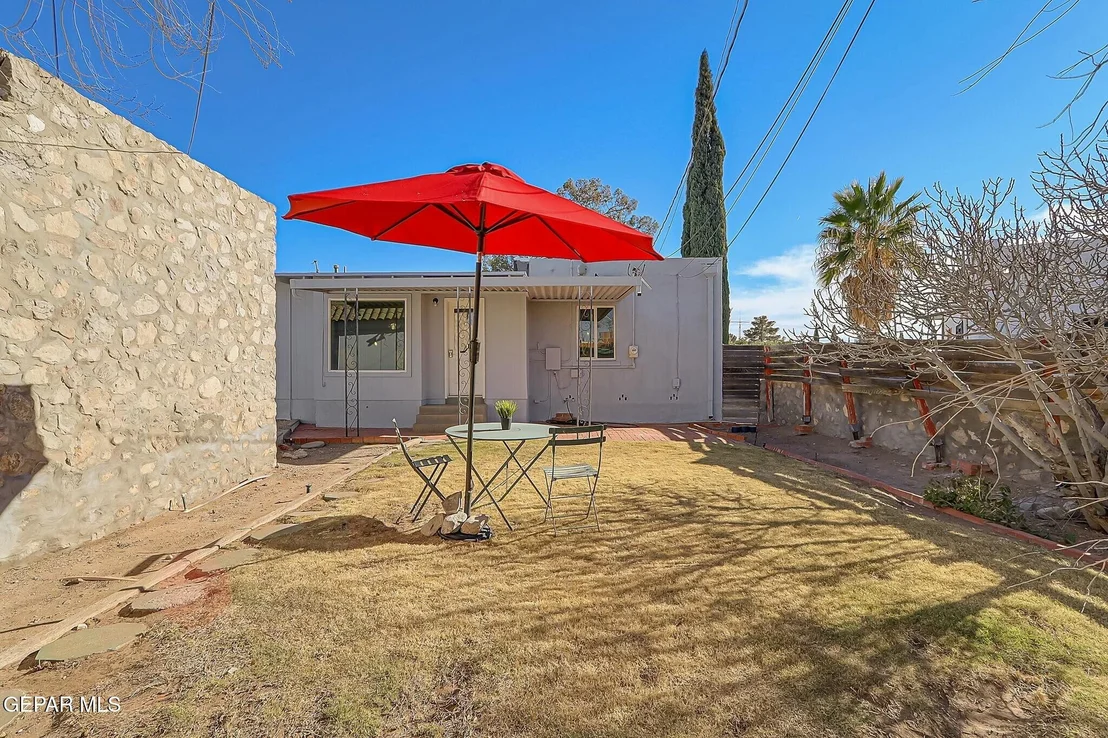 Photo of 601 E BALTIMORE Drive