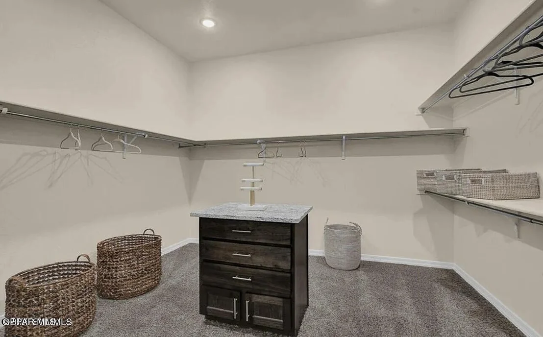 Photo of 6932 Levee Circle