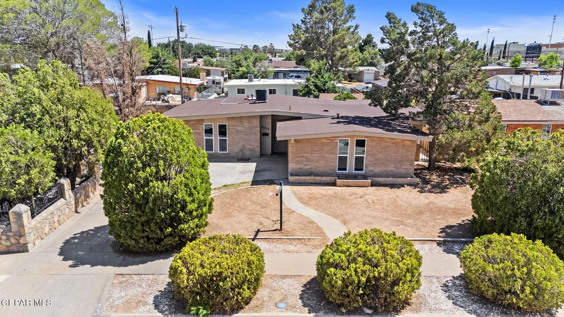 Photo of 6034 NAPLES Street
