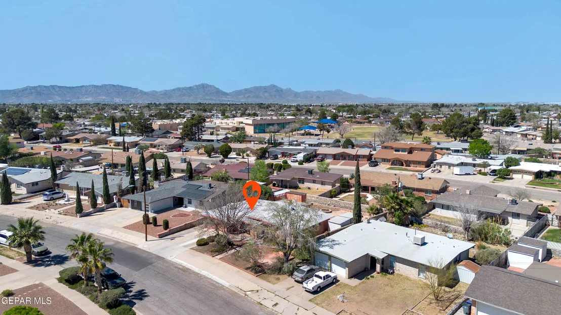Photo of 10305 ASHWOOD Drive