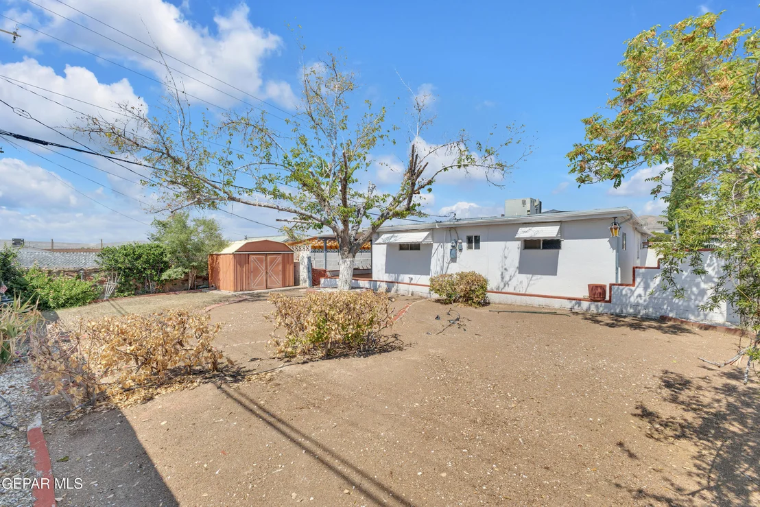 Photo of 1304 WAINWRIGHT Drive
