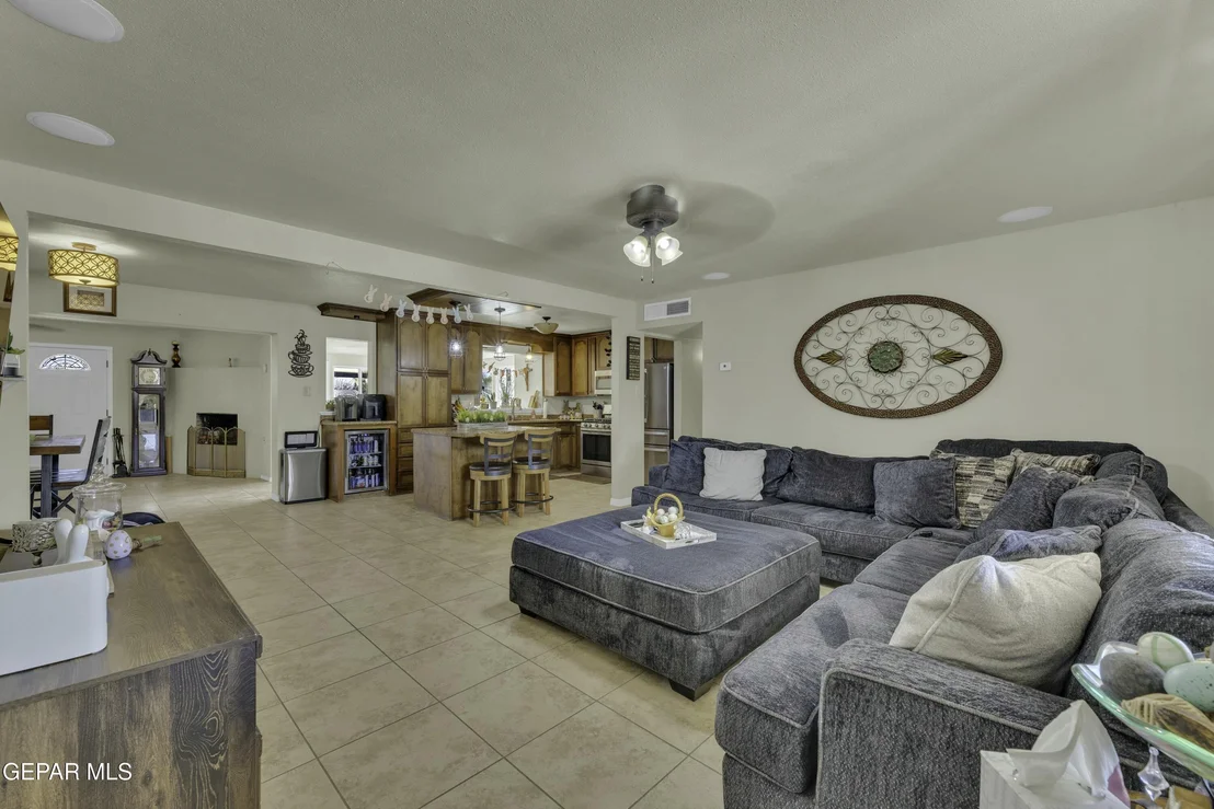 Photo of 9601 Selkirk Drive