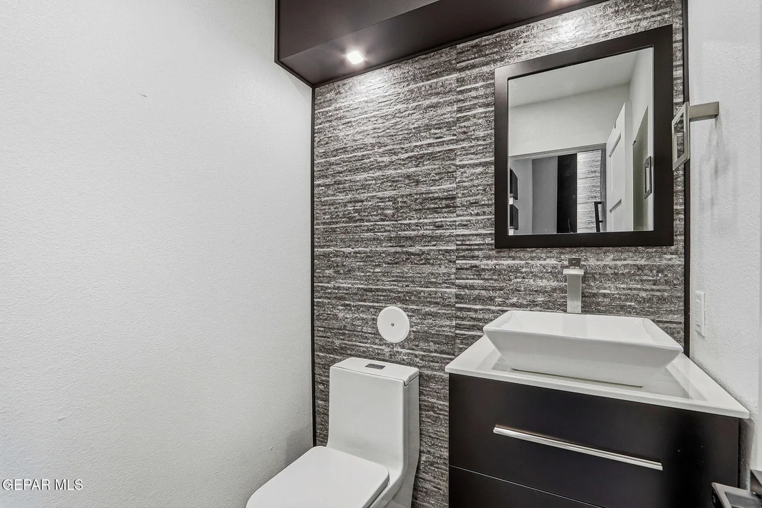 Photo of 2425 POET POINT Place