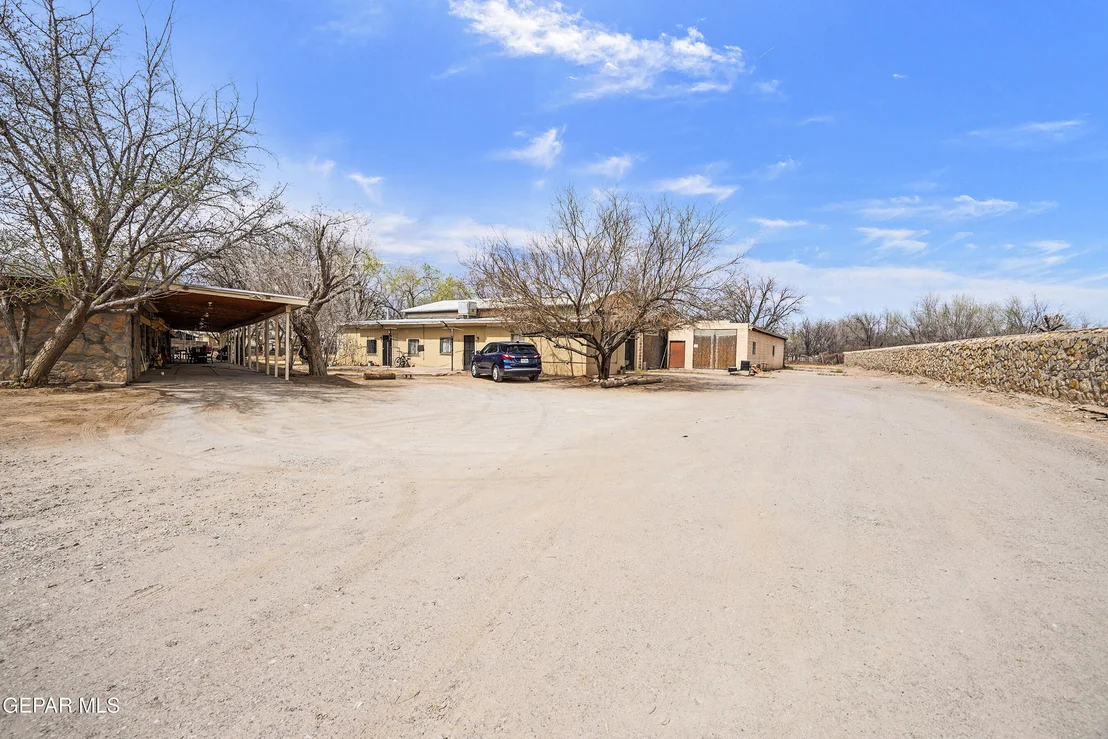 Photo of 8445 ROSEWAY Drive