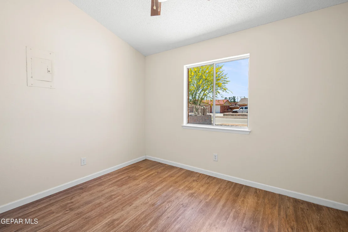 Photo of 8434 VILLANOVA Drive
