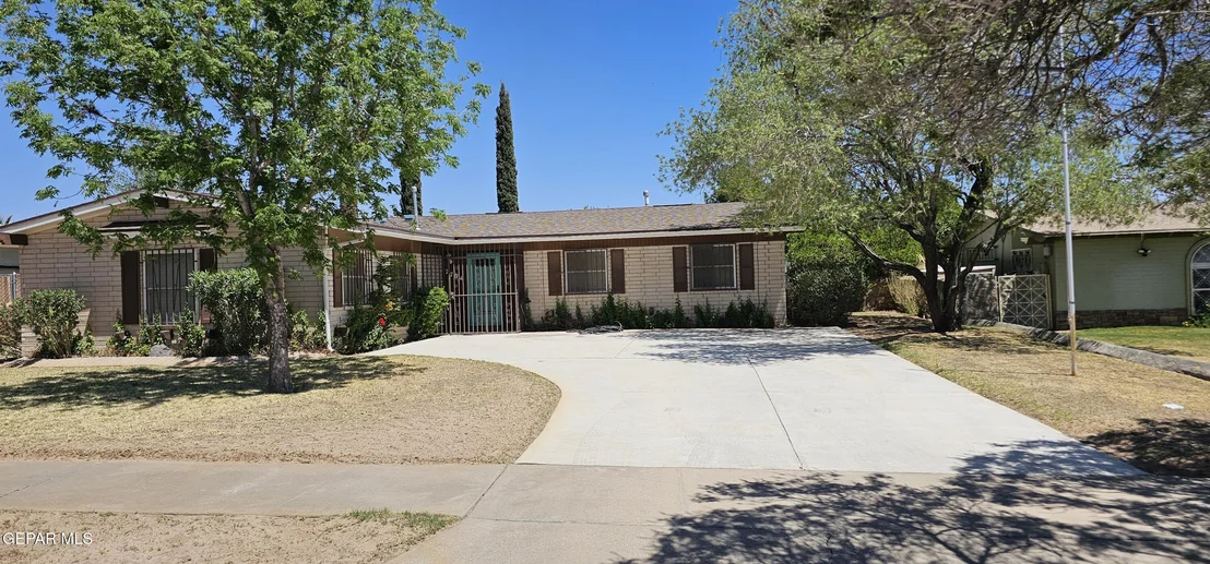 Photo of 2704 Gaston Drive