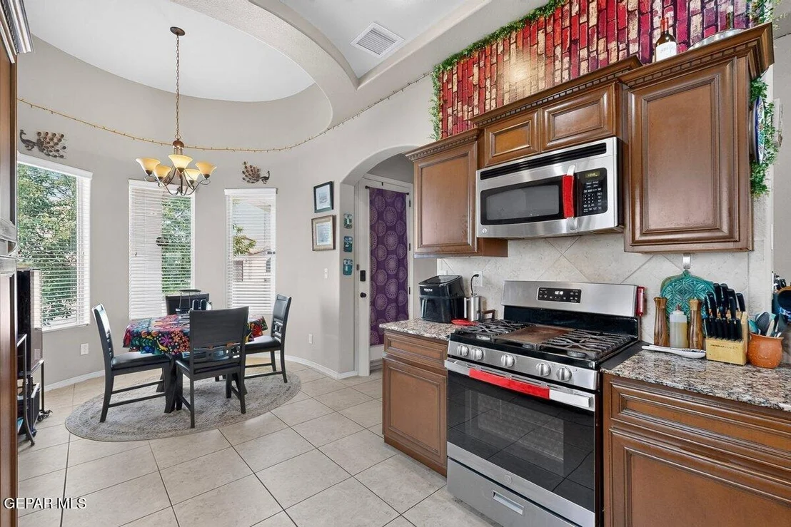 Photo of 14228 FABLED POINT Avenue