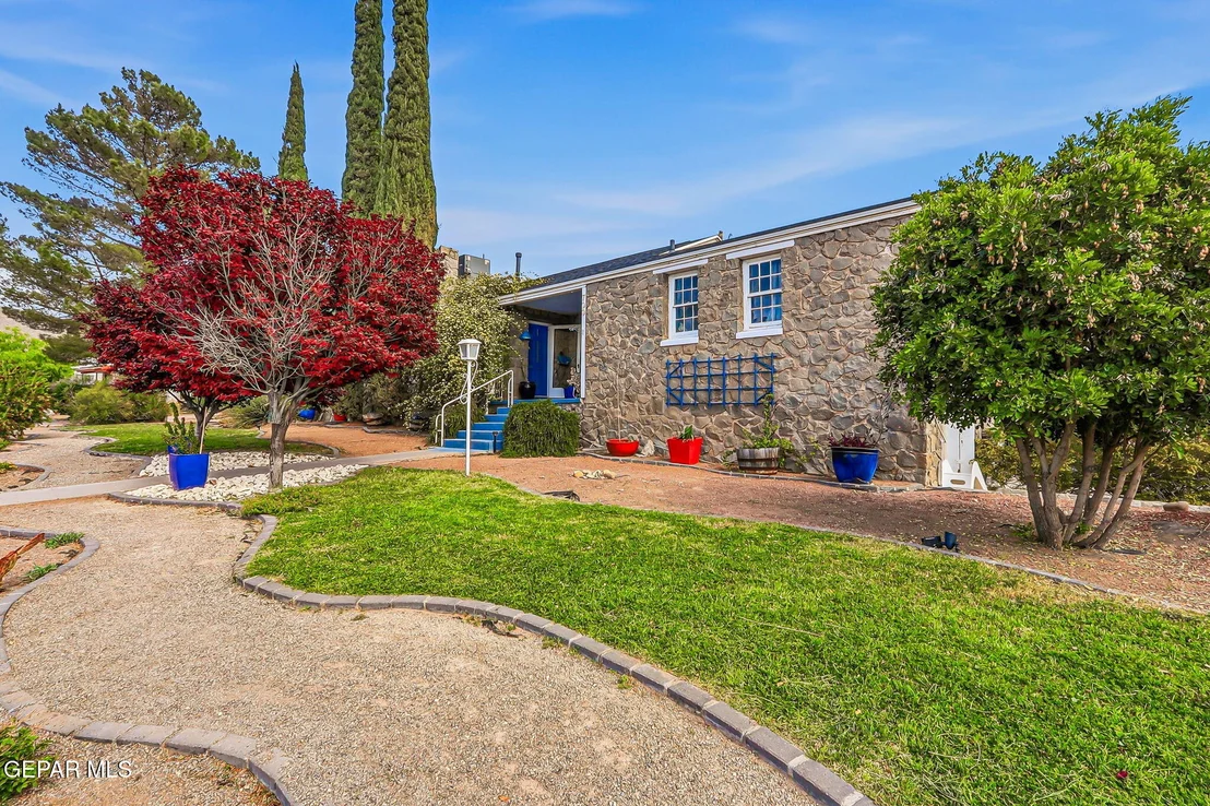 Photo of 700 E BALTIMORE Drive