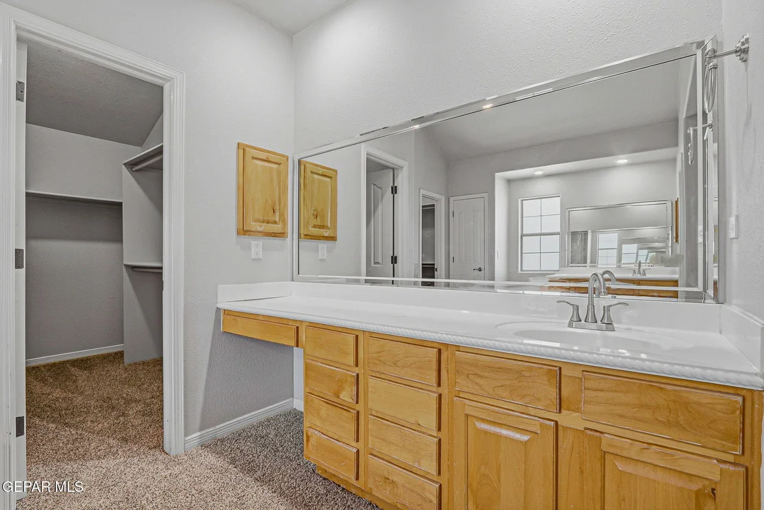 Photo of 6313 FRANKLIN BLUFF Drive
