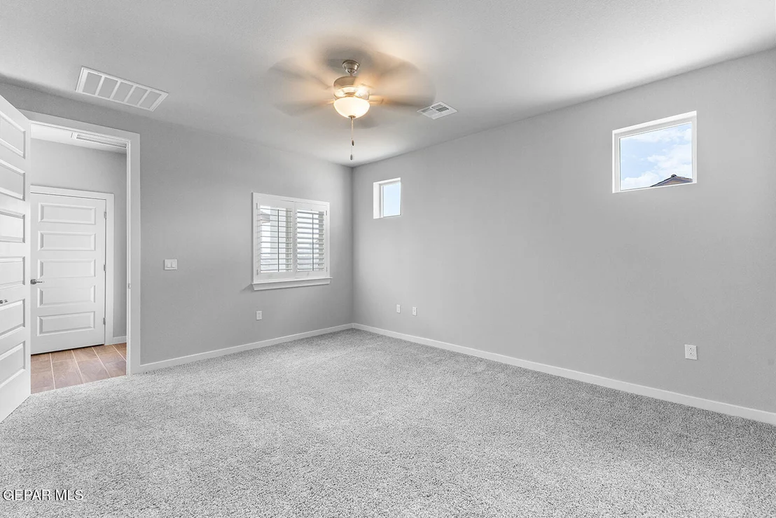 Photo of 937 Nayland Place