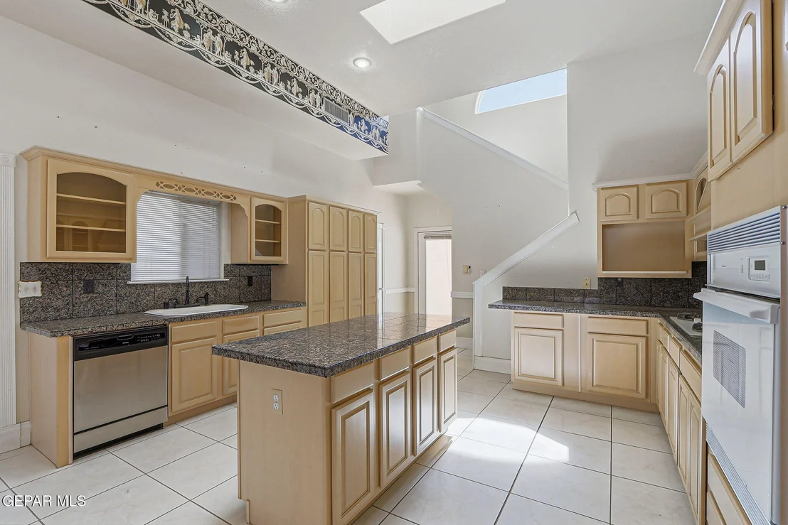 Photo of 6554 EAGLE RIDGE Drive
