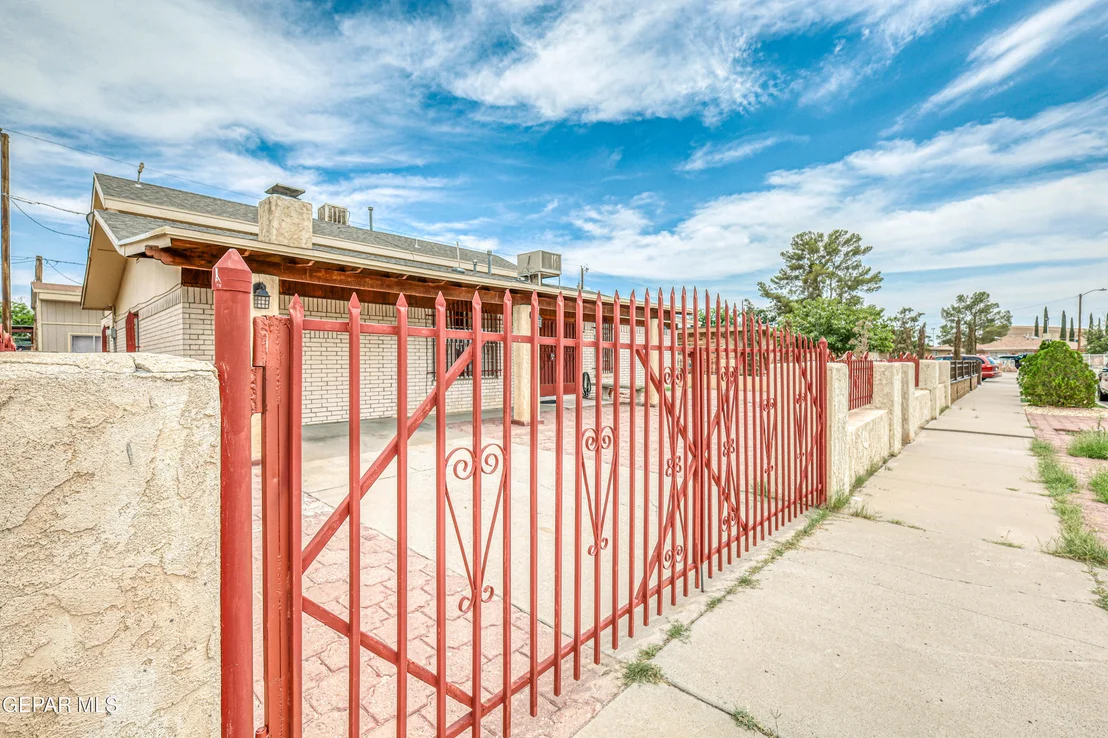 Photo of 9201 TENANGO Drive