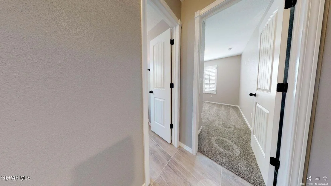 Photo of 912 Sandhurst Place