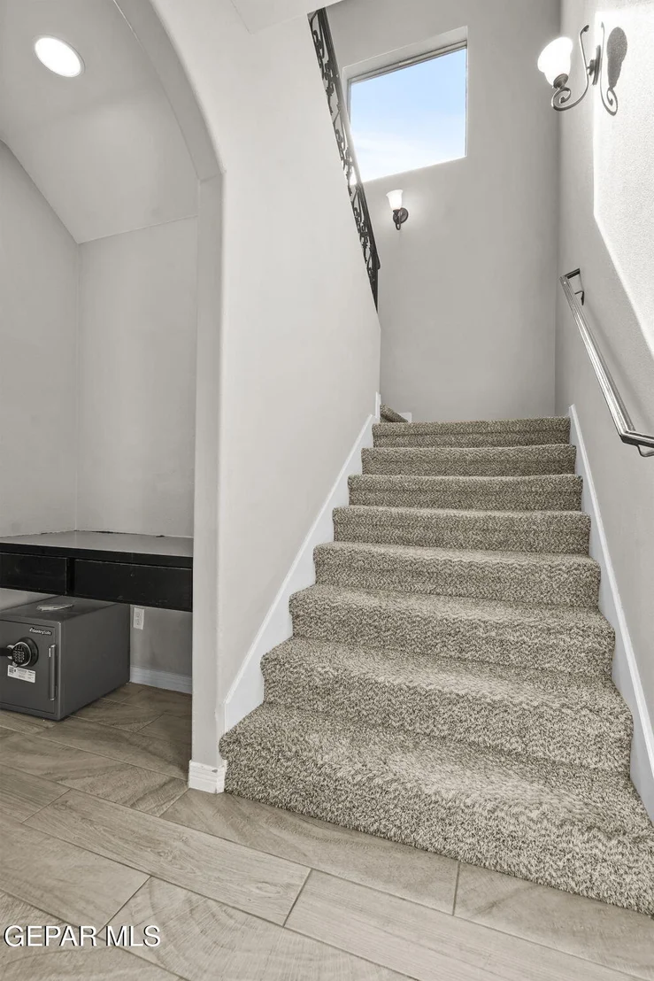Photo of 3137 RED CREEK
