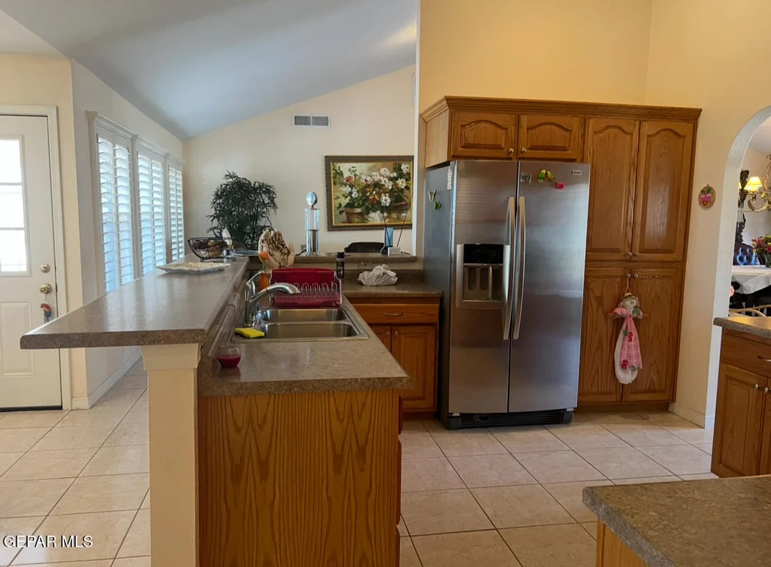 Photo of 225 PEYTON Road