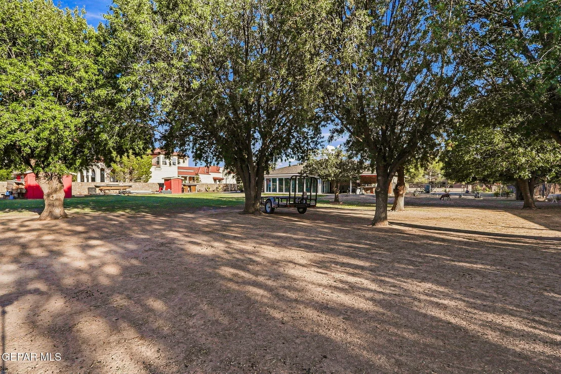 Photo of 125 LA NELL Drive