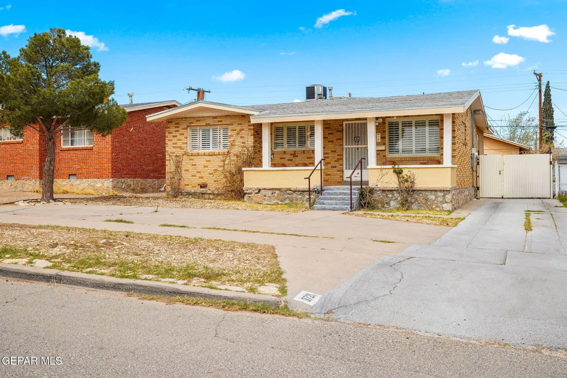 Photo of 3721 THOMASON Avenue