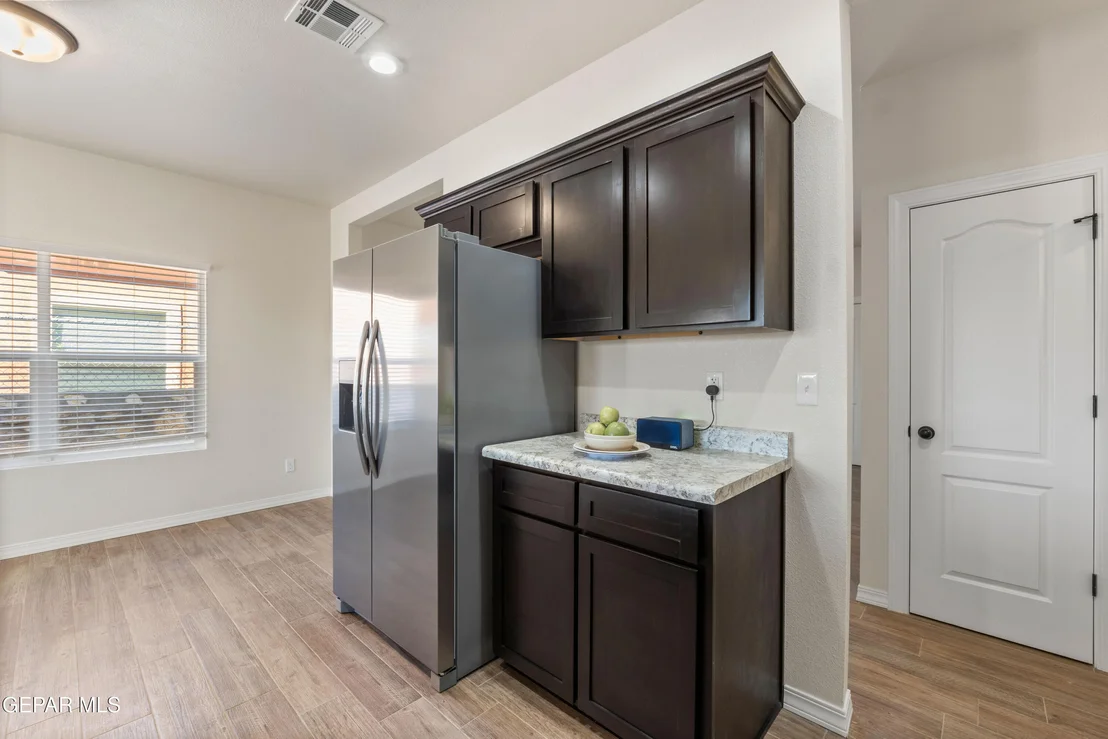 Photo of 325 Sand Gate Drive