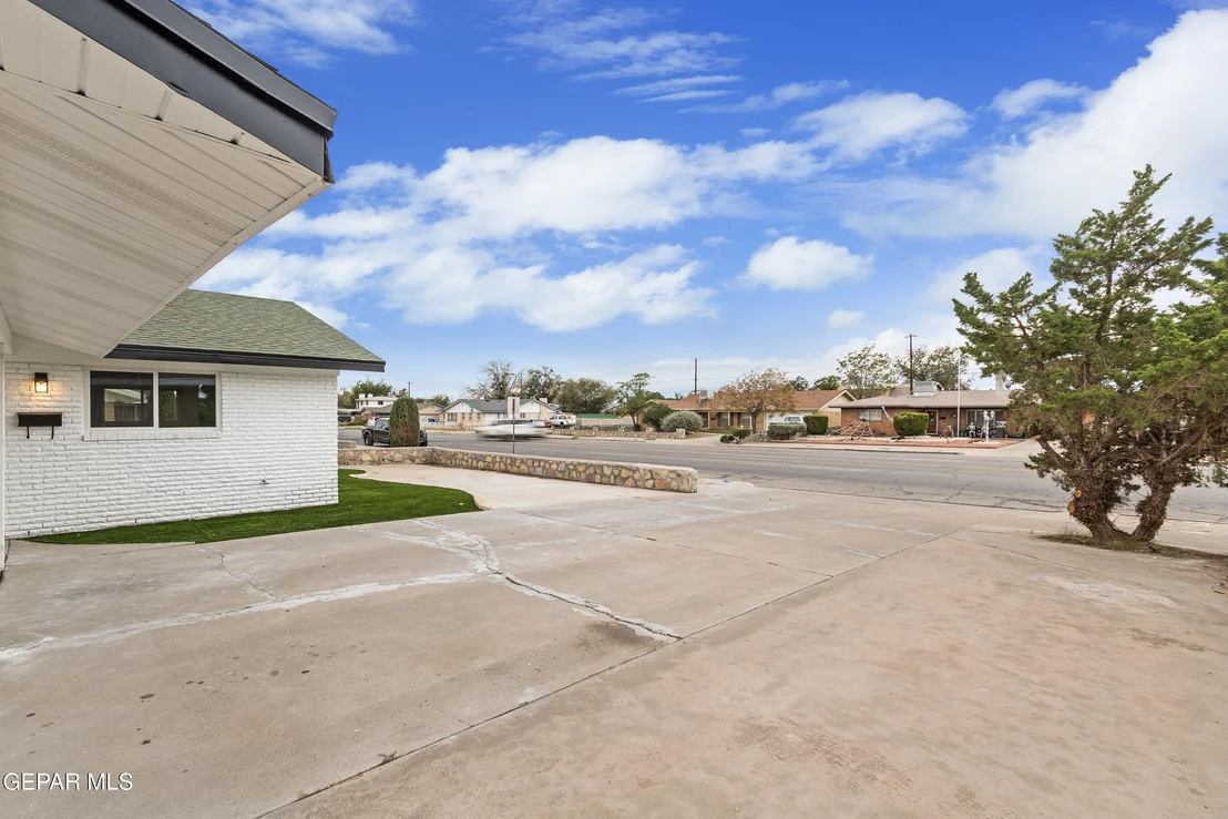 Photo of 3202 Wedgewood Drive