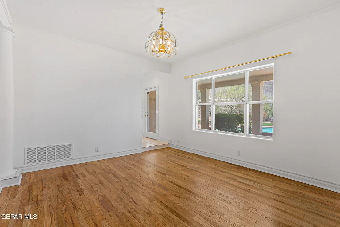 Photo of 5566 Buckley Drive