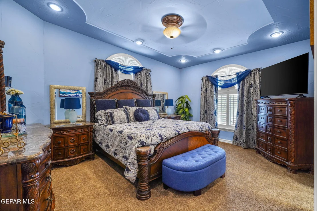 Photo of 605 MEADOW WILLOW Drive