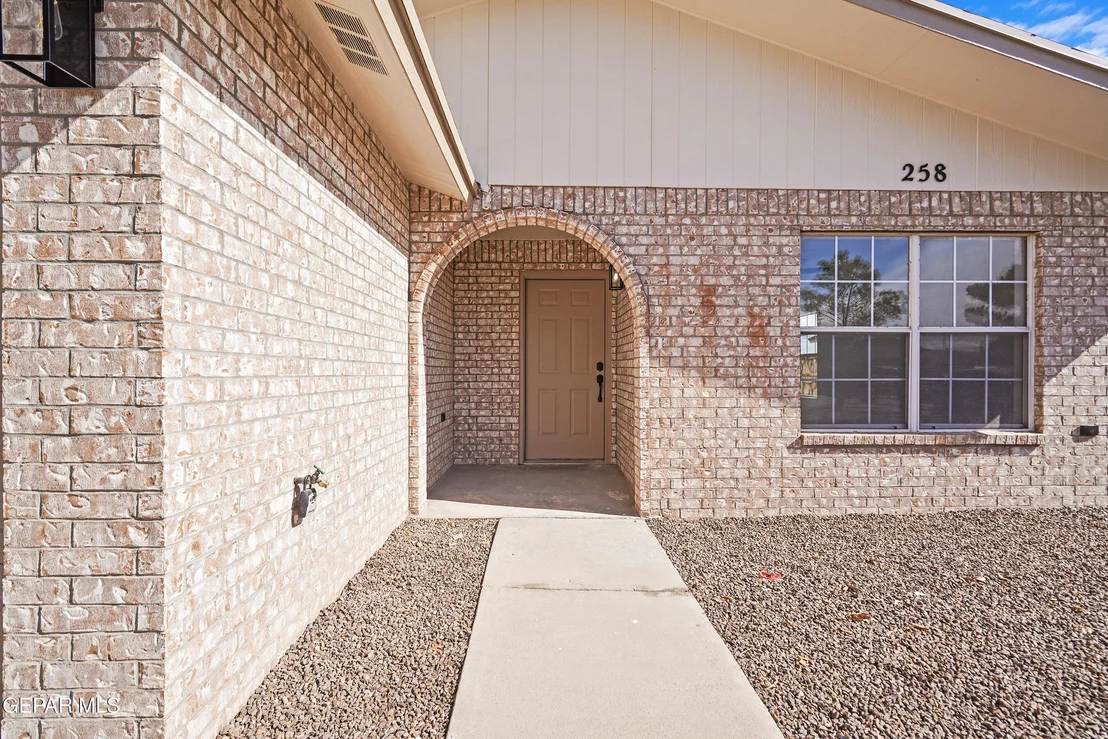 Photo of 258 SUNSET HILLS Drive