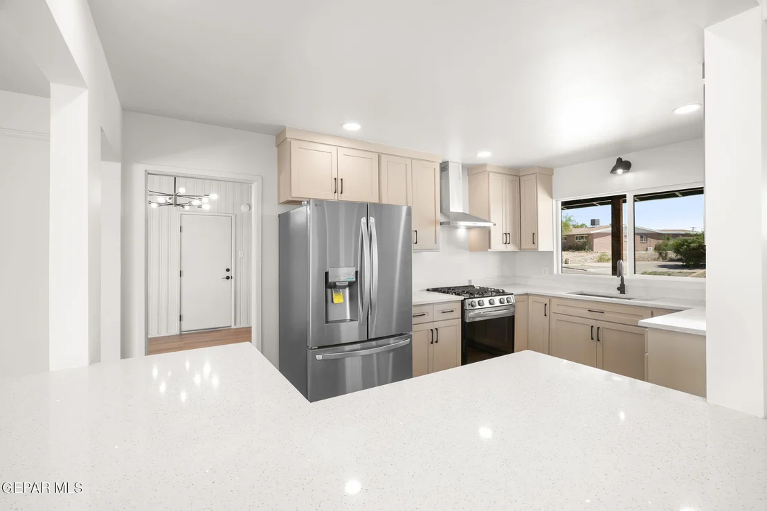 Photo of 4318 Larchmont Drive