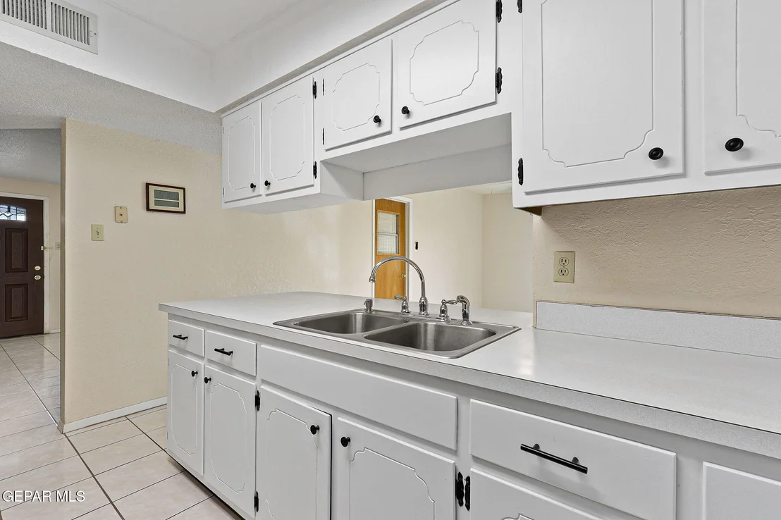 Photo of 233 MANUEL Drive