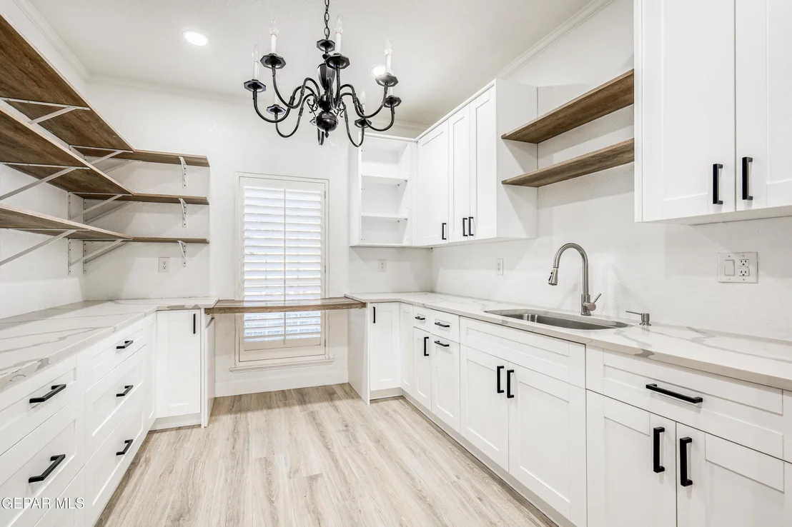 Photo of 918 Bellacumbre Drive