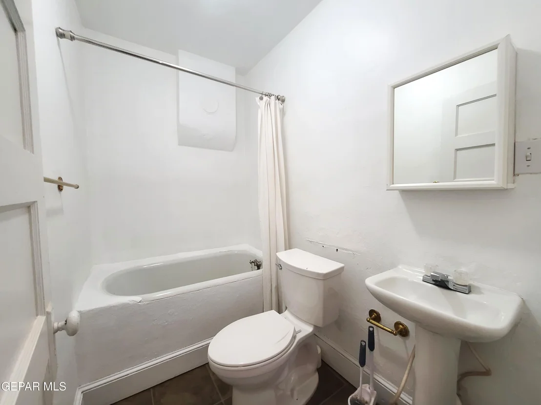 Photo of 602 CINCINNATI Avenue