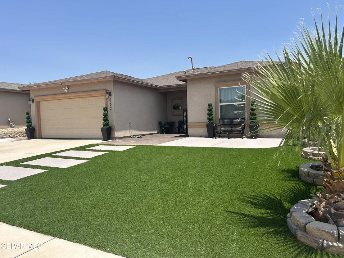 Photo of 637 TORRES ALTOS Street