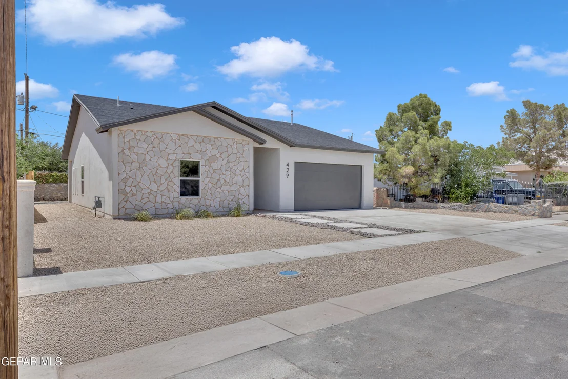 Photo of 429 Lesa Lane Lane