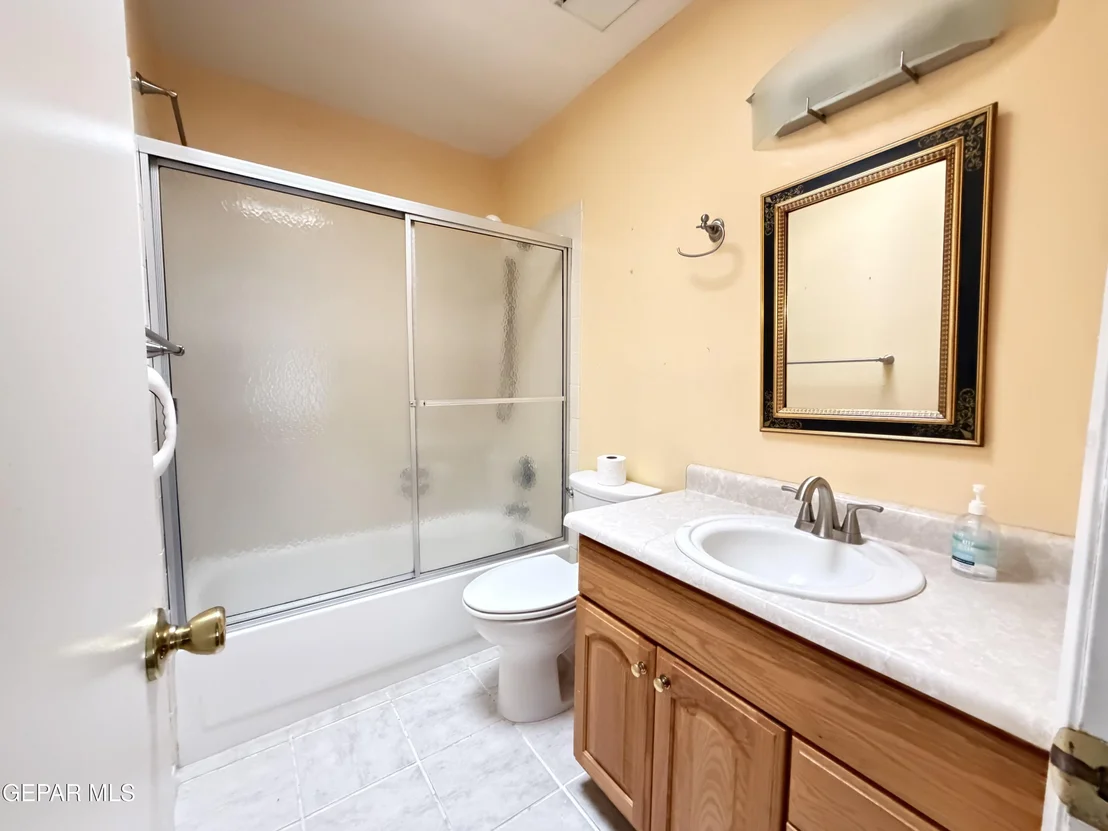 Photo of 1012 ONEIDA Drive