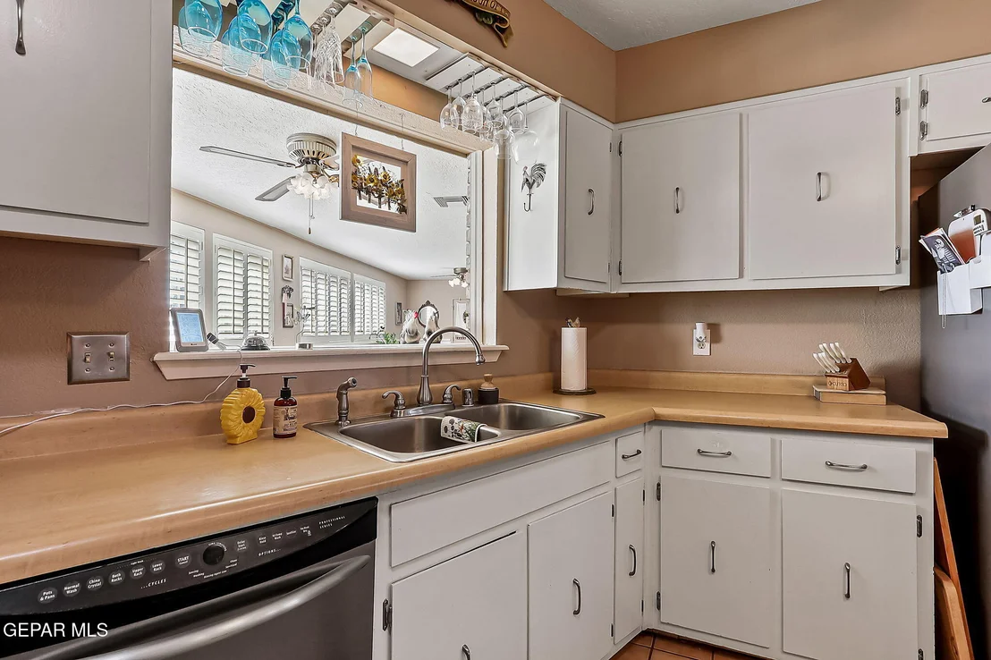 Photo of 136 LAURA GALE Drive