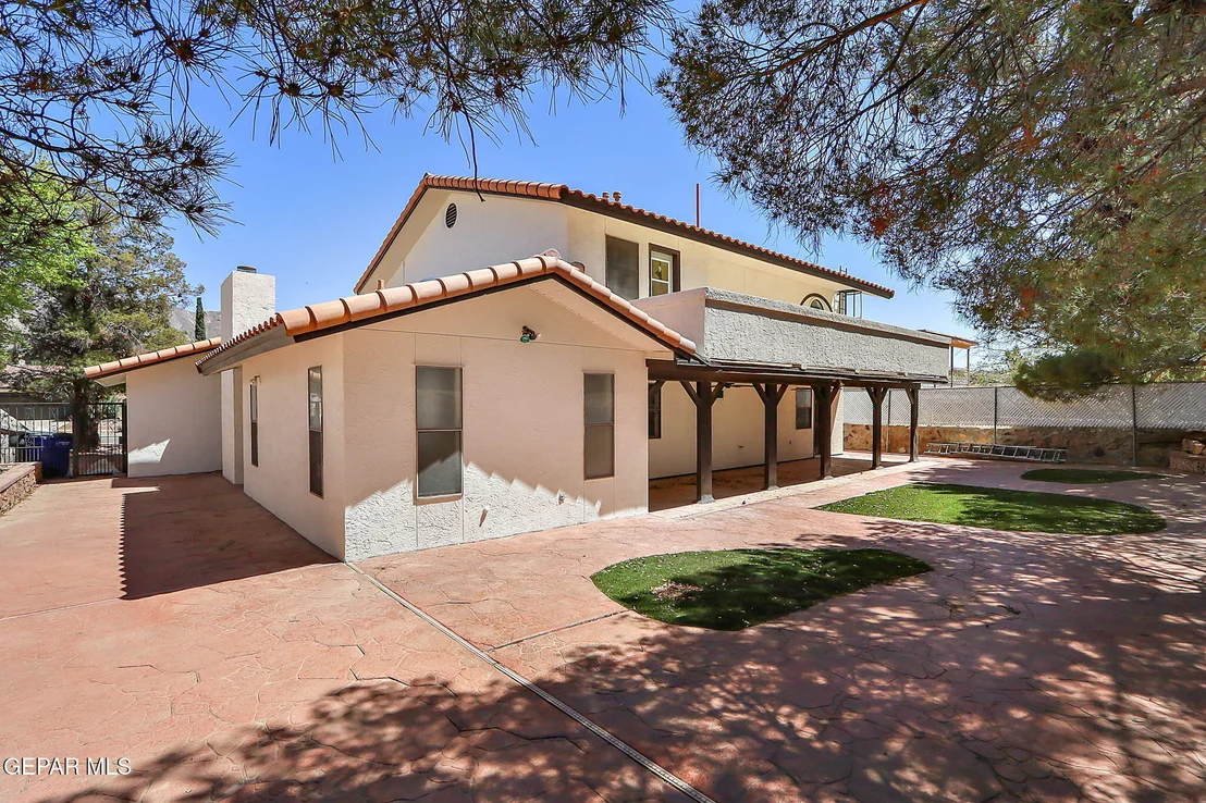 Photo of 745 DULCE TIERRA Drive