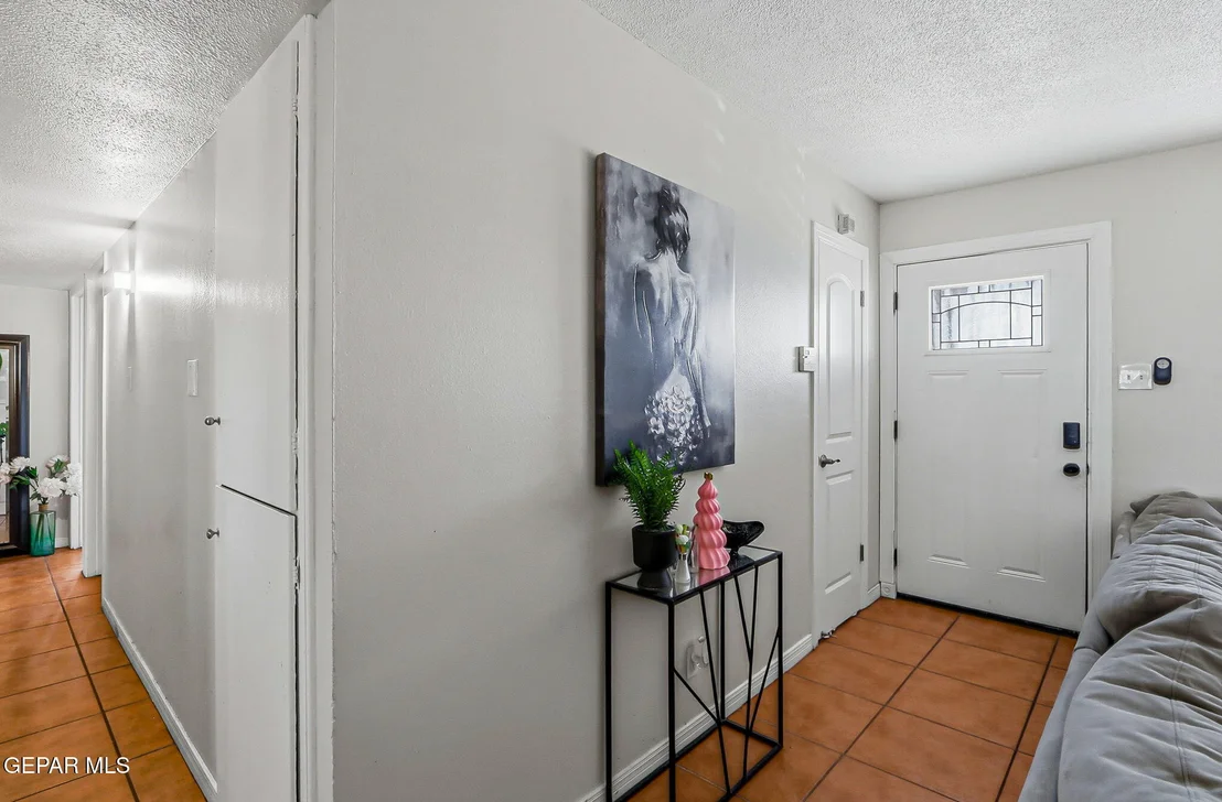Photo of 10101 CHINABERRY Drive