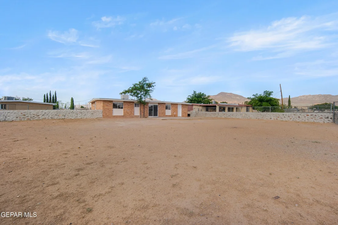 Photo of 10445 OMEGA Circle