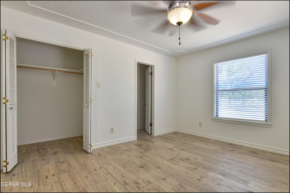 Photo of 6525 UPPER VALLEY Road