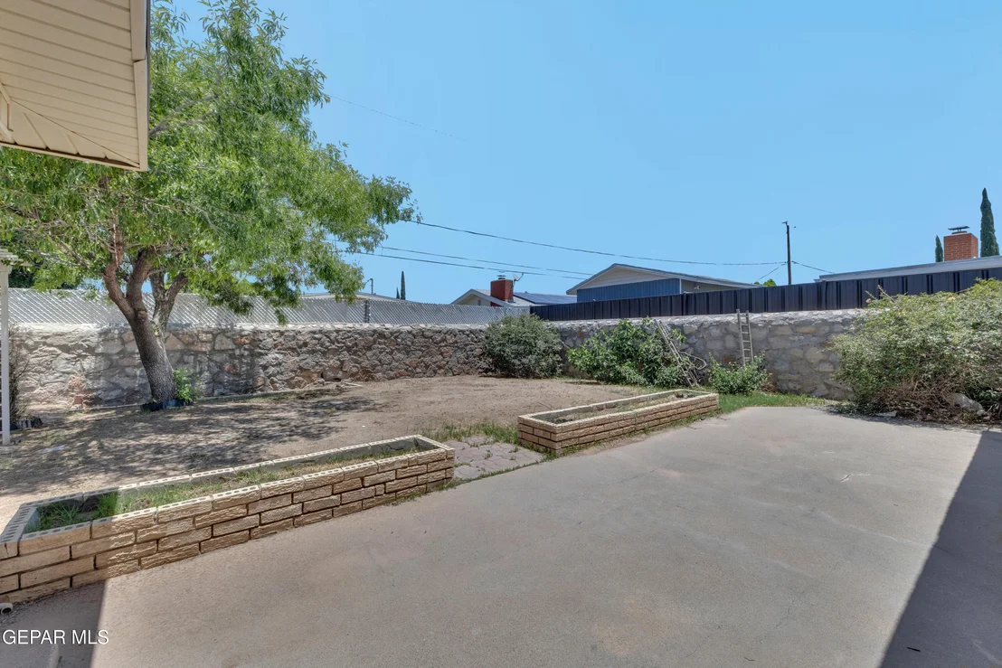Photo of 8021 MORLEY Drive