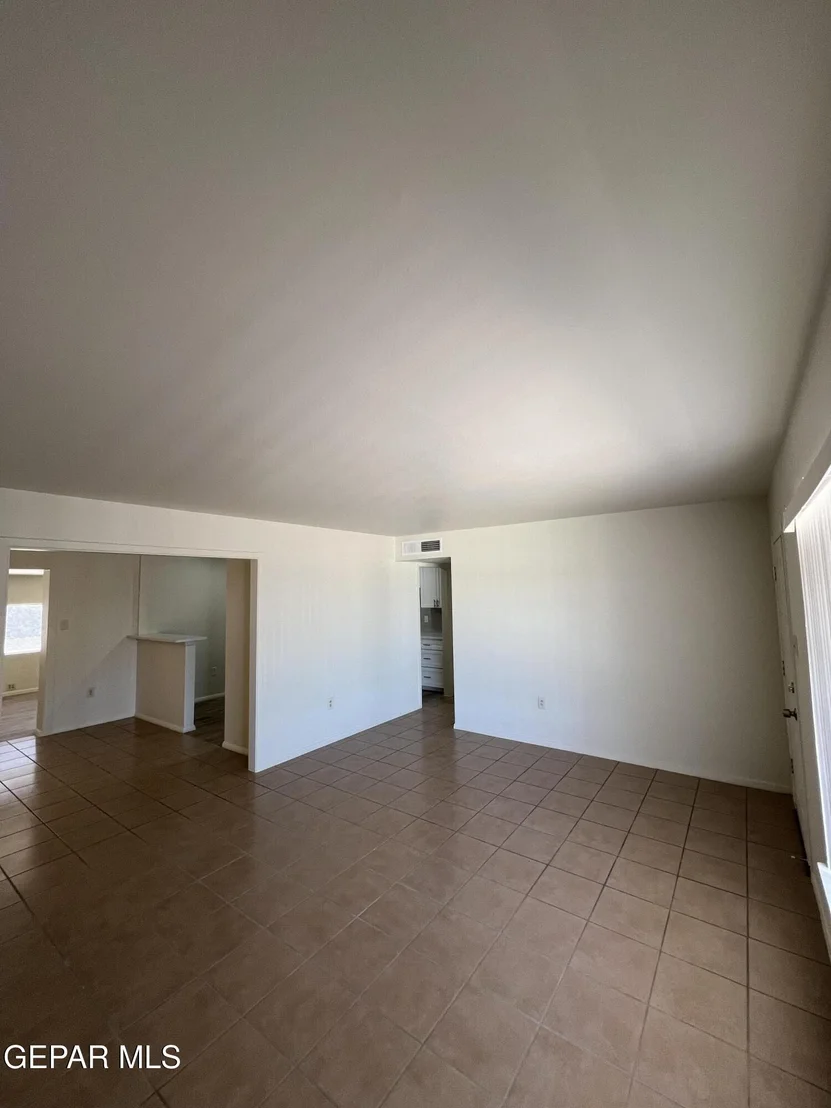 Photo of 6044 CABRILLO Drive