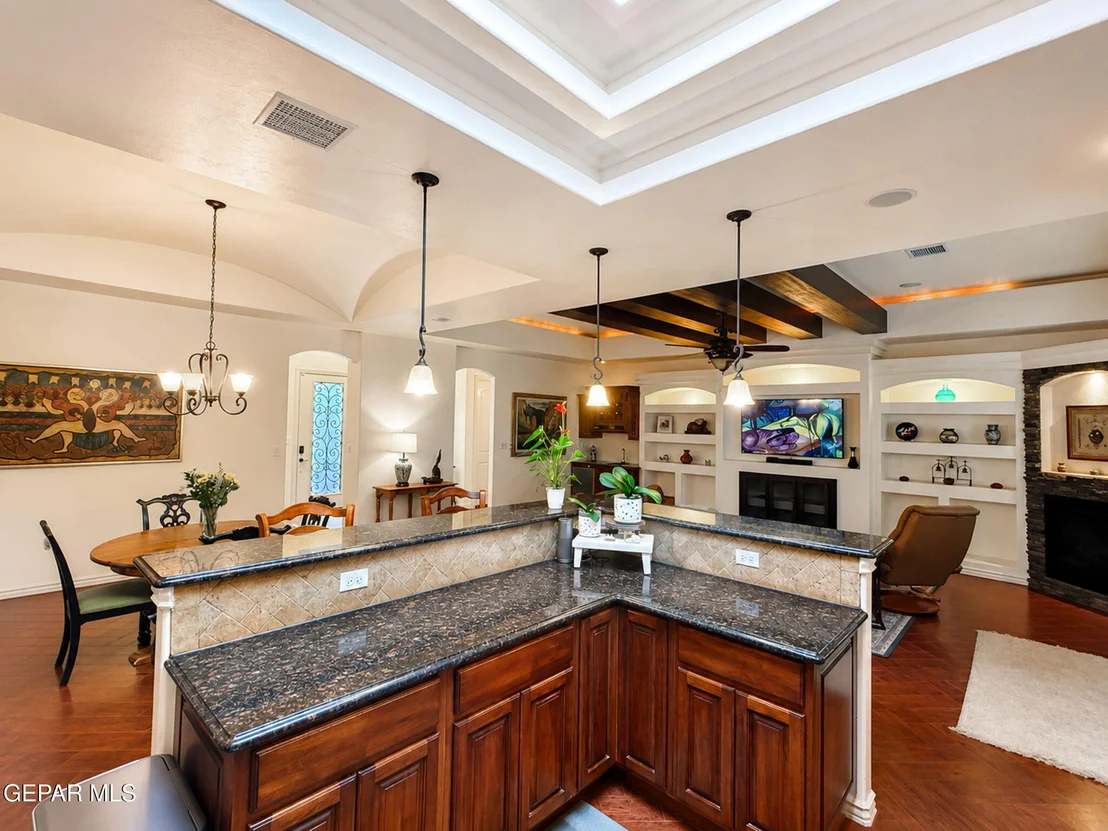 Photo of 6163 FRANKLIN DOVE Avenue