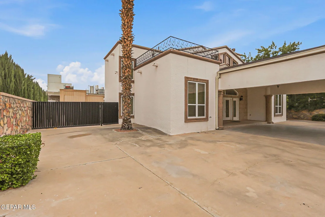 Photo of 6016 OLEASTER Drive