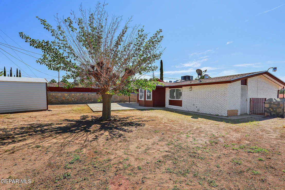 Photo of 10401 Springwood Drive