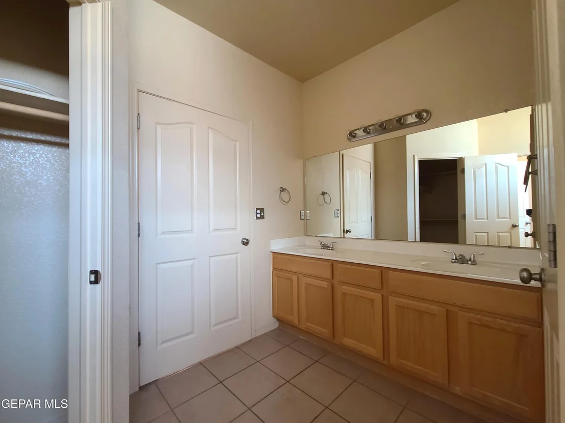 Photo of 11829 JIM WEBB Drive
