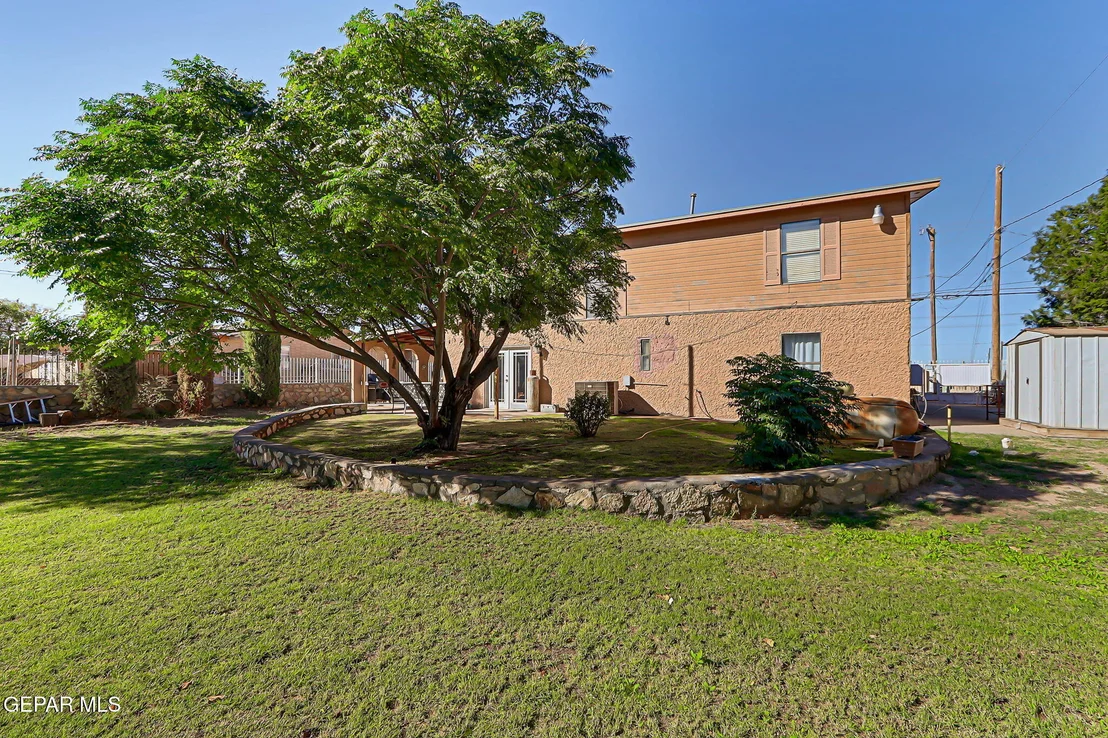 Photo of 15972 N Horizon Boulevard