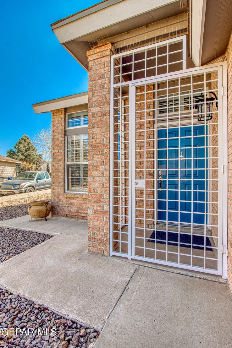 Photo of 6200 KENNETH CAPSHAW Place