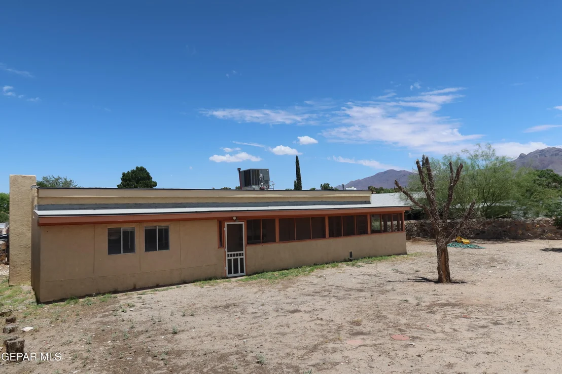 Photo of 836 DE LEON Drive